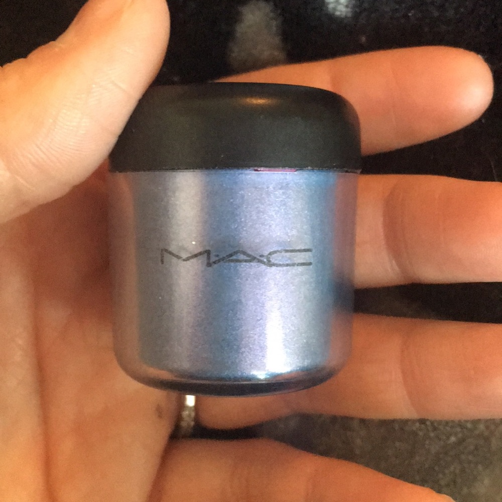 MAC Pigment in Cornflower